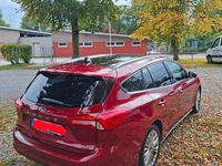 Gebraucht Ford Focus Titanium 120 PS (88 kW) 2019 Rot Kombi