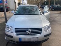 Gebraucht VW Passat 2004 Silber Kombi