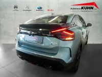 Używany Citroën e-C4 Shine 100 kW (136 KM) 2022 Niebieski Sedan/Limuzyna