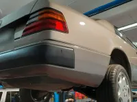 Gebraucht Mercedes 230 132 PS (97 kW) 1987 Gold Coupé