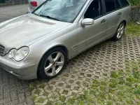 Gebraucht Mercedes C180 Classic 129 PS (94 kW) 2002 Silber Kombi