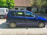 Begagnad Mitsubishi Space Star Motion 98 HK (72 kW) 2004 Blå Minibuss