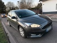 Gebraucht Ford Focus Titanium 150 PS (110 kW) 2015 Grau Kombi