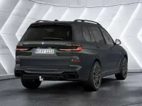 Neu BMW X7 M Sport 352 PS (258 kW) 2026 Grau SUV