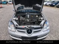Second-hand Mercedes SLK200 163 CP (119 kW) 2005 Argintiu Cabrio