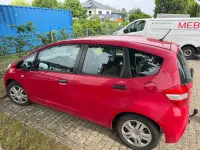 Gebraucht Honda Jazz 90 PS (66 kW) 2011 Rot Kleinwagen