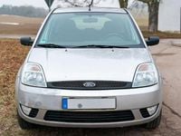 Gebraucht Ford Fiesta Trend 80 PS (58 kW) 2003 Silber Limousine