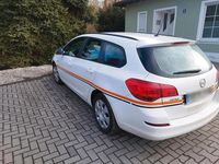 Gebraucht Opel Astra 2012 Weiß Kombi