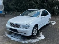 Gebraucht Mercedes C320 Avantgarde 218 PS (160 kW) 2000 Weiß Limousine