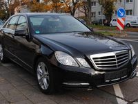 Gebraucht Mercedes E200 184 PS (135 kW) 2012 Schwarz Limousine