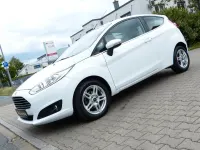 Używany Ford Fiesta Titanium 101 KM (74 kW) 2014 Biały Hatchback