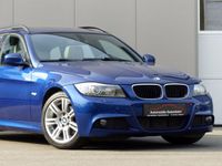 Gebraucht BMW 320 177 PS (130 kW) 2010 Blau Kombi