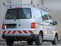 Gebraucht VW Transporter 150 PS (110 kW) 2016 Silber Van