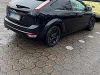 Gebraucht Ford Focus 101 PS (74 kW) 2010 Schwarz Limousine