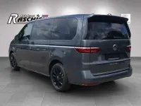 Gebraucht VW Multivan Style 150 PS (110 kW) 2024 Indiumgrau Van / Kleinbus