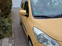 Gebraucht Hyundai i10 69 PS (50 kW) 2010 Gelb Kleinwagen