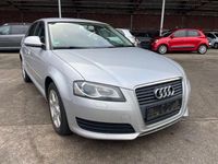 Gebraucht Audi A3 Attraction 140 PS (102 kW) 2010 Silber Kleinwagen