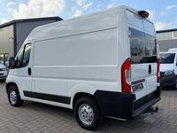 Gebraucht Peugeot Boxer 140 PS (102 kW) 2021 Weiß Van