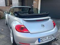 Gebraucht VW Beetle 105 PS (77 kW) 2015 Silber Kleinwagen