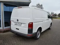 Gebraucht VW Transporter 84 PS (61 kW) 2017 Candyweiß Van