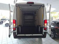 Gebraucht Opel Movano 140 PS (102 kW) 2024 Weiß Van