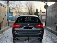 Gebraucht BMW X1 Advantage 190 PS (139 kW) 2019 Grau SUV