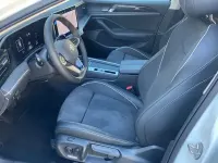 Gebraucht VW Passat 150 PS (110 kW) 2025 Weiß pure white Kombi