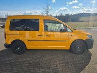 Gebraucht VW Caddy Trendline 102 PS (75 kW) 2020 Gelb Van / Kleinbus