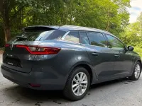 Gebraucht Renault Mégane Experience 132 PS (97 kW) 2017 Grau Limousine