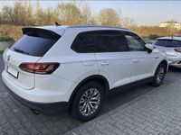 Gebraucht VW Touareg 231 PS (169 kW) 2020 Weiß SUV
