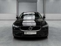 Gebraucht Volvo V60 163 PS (119 kW) 2022 Black stone Kombi