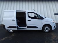 Gebraucht Opel Combo 102 PS (75 kW) 2023 Weiß Limousine