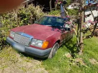 Second-hand Mercedes 200 1987 Roșu Berlinǎ