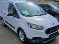 Gebraucht Ford Transit Trend 101 PS (74 kW) 2023 Frostweiß Van / Kleinbus