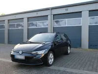 Gebraucht VW Golf VIII Life 150 PS (110 kW) 2023 Schwarz Kombi