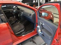 Gebraucht VW Polo LOUNGE 90 PS (66 kW) 2015 Rot Limousine