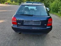 Gebraucht Audi A4 125 PS (91 kW) 1998 Blau Kombi