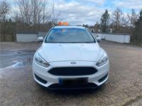 Usata Ford Focus 101 CV (74 kW) 2018 Bianco Berlina