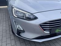 Gebraucht Ford Focus Cool & Connect 120 PS (88 kW) 2020 Polarsilber metallic Kombi