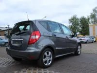 Gebraucht Mercedes A160 Elegance 95 PS (69 kW) 2010 Grau Limousine