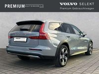 Gebraucht Volvo V60 CC 145 PS (106 kW) 2023 Kombi