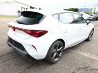Neu Cupra Leon 150 PS (110 kW) 2026 Glacial weiß metallic Limousine