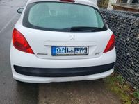 Gebraucht Peugeot 207 73 PS (53 kW) 2009 Weiß Kleinwagen
