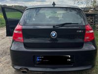 Gebraucht BMW 116 122 PS (89 kW) 2009 Schwarz Kleinwagen