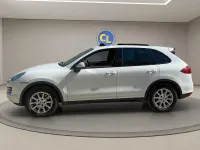 Second-hand Porsche Cayenne 245 CP (180 kW) 2013 Alb SUV