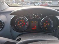 Gebraucht Opel Meriva Edition 140 PS (102 kW) 2011 Silber Van / Kleinbus