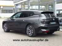 gebraucht BMW iX xDrive50 Sportpaket 22'-Ahk PANO Skyl.°UVP135t.