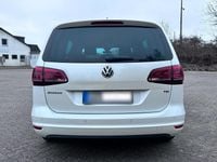 Gebraucht VW Sharan Allstar 150 PS (110 kW) 2016 Weiß Van / Kleinbus