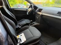Usado Opel Astra 2005 Cinzento Sedan