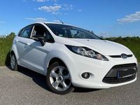 Gebraucht Ford Fiesta 82 PS (60 kW) 2009 Weiß Kleinwagen